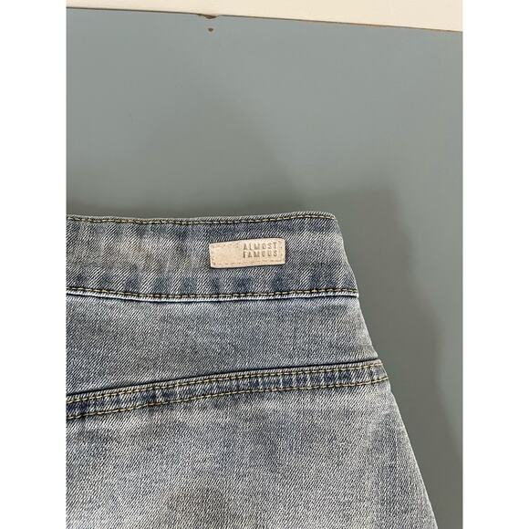 Almost Famous jeans mini skirt size 9 - Picture 4 of 7
